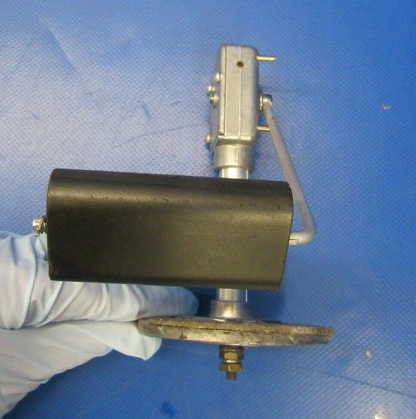 Beech 95-B55 Baron Fuel Sender / Transmitter FWD LH 58-380000-3 (0219-68)