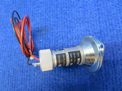 Glar-Ban / Cessna Type III Position Light Base P/N 5107C00A NOS (0722-613)