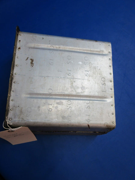 Damaged Beech C-35 Bonanza Battery Box Assy P/N 35-415410 (1023-791)