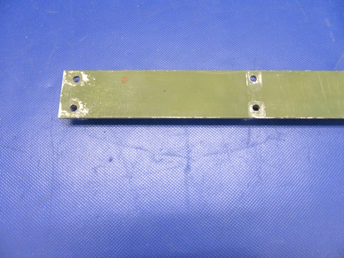 Beech Baron 95-B55 Seat Track Middle Row INBD / OTBD P/N 002-430021-39 (1121-369