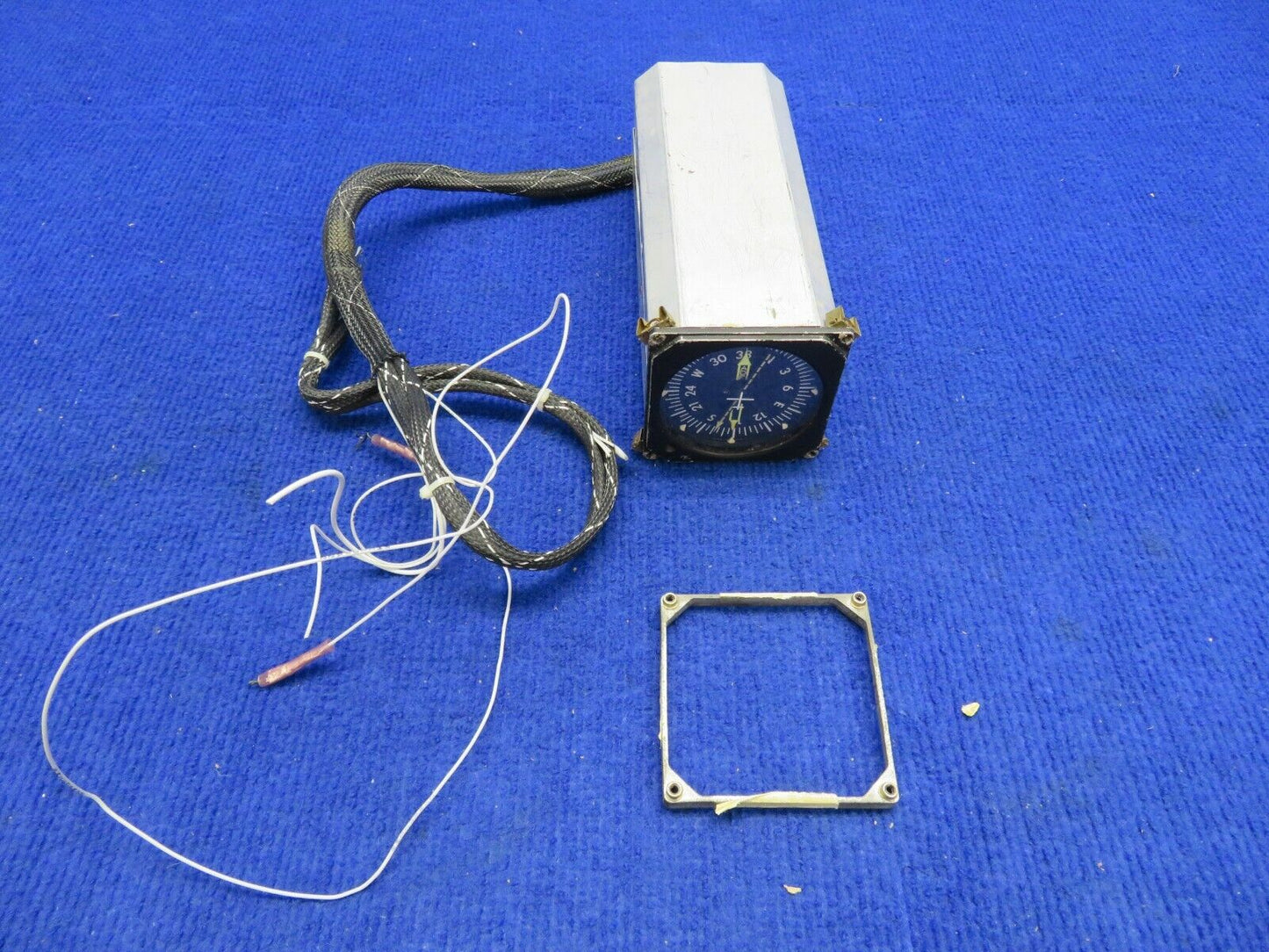 King KI226 Radio Magnetic Indicator P/N 066-3021-00 (0222-383)