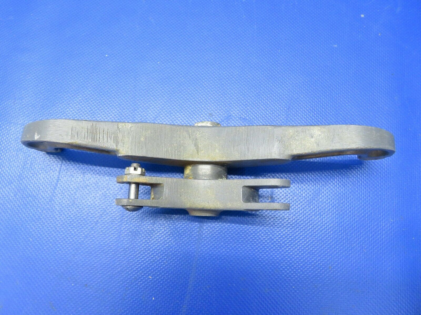Beech A23A Musketeer Arm Aileron Control P/N 169-524020-1 (0621-870)