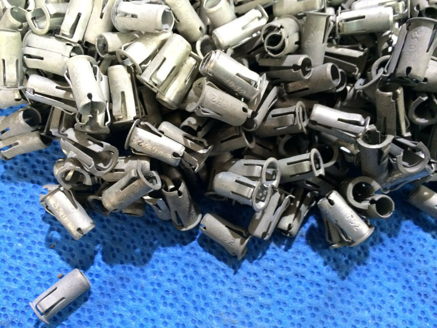 Aviation Grade 3/16 Barrel Nut/Clip (0316-15)