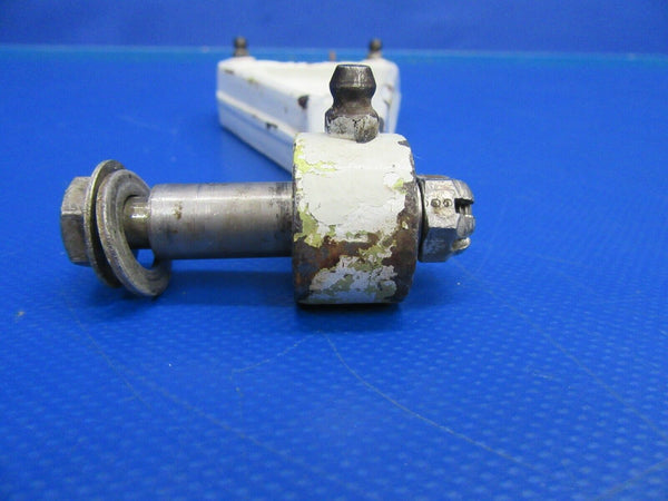 Cessna 310 / T310Q Torque Link Assy RH Main Gear P/N 5041114-8 (0619-333)