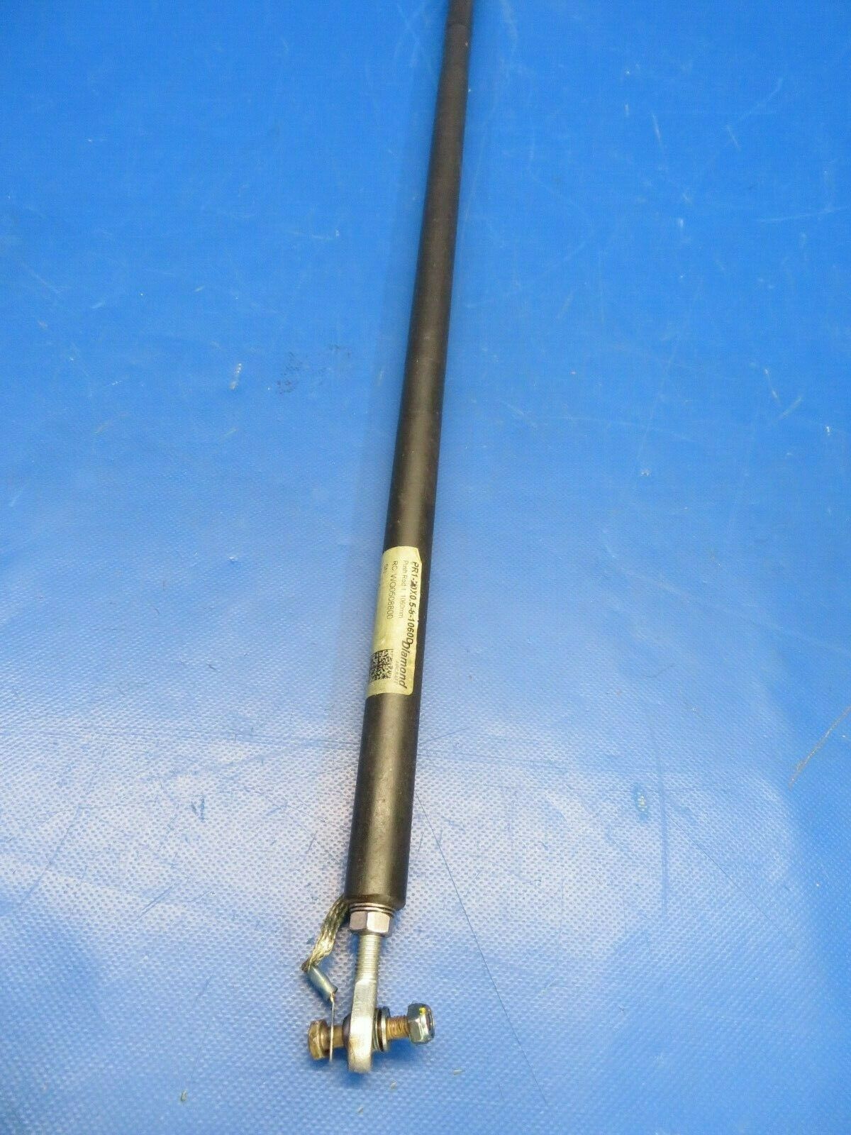 Diamond DA40-180 Aileron Push Rod PRI-20X0.5-8-1060D (0120-361)