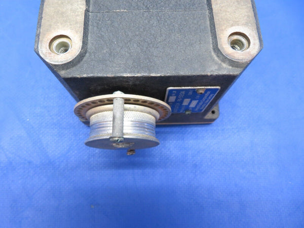 Cessna 310 / 310Q ARC Actuator PA-520A 28v P/N 38100-0128 (0823-709)