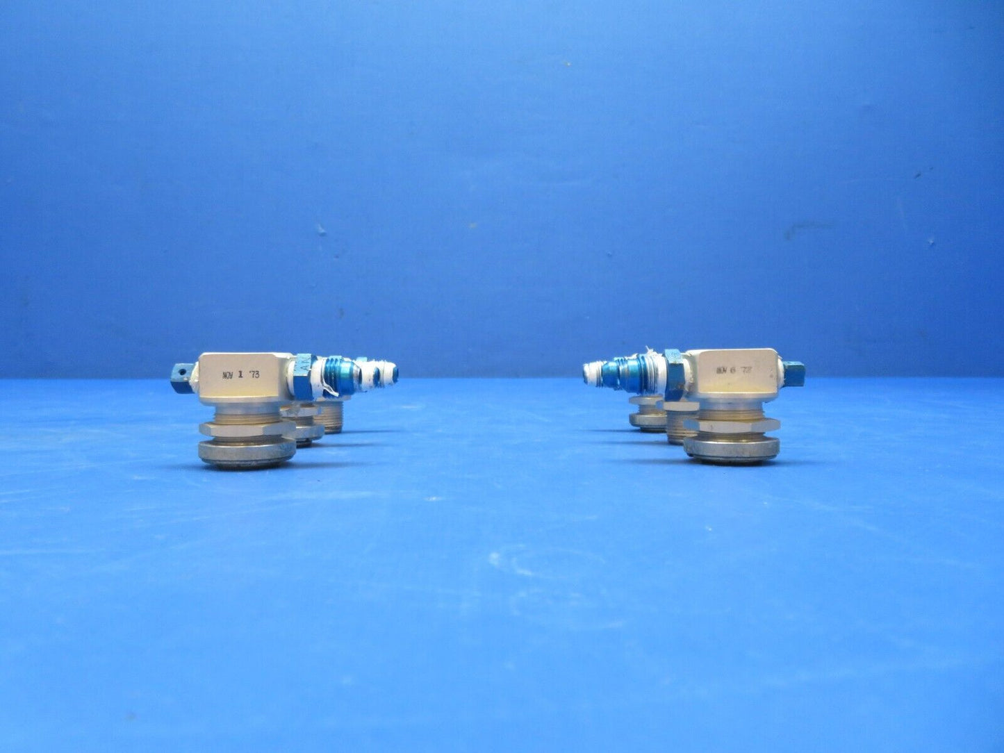 Cessna 310 / 310Q Oxygen Outlet Valve P/N C166006-0202 LOT OF 6 (0823-729)