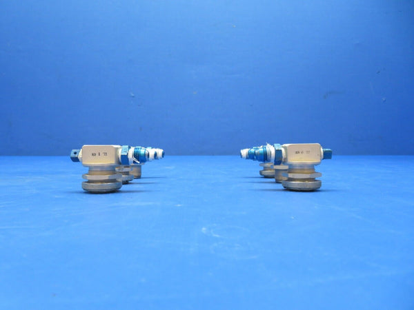 Cessna 310 / 310Q Oxygen Outlet Valve P/N C166006-0202 LOT OF 6 (0823-729)