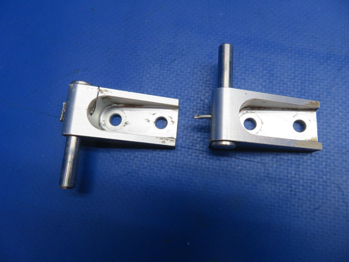 Diamond DA-42 Flap Hinge P/N D60-5710-00-60 SET OF 10 (0623-118)