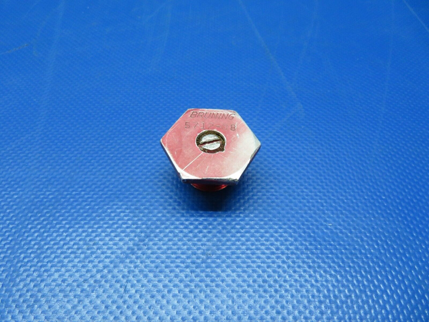 Cessna 401 / 401A Bruning Drain Valve P/N 5712-38 (0124-184)