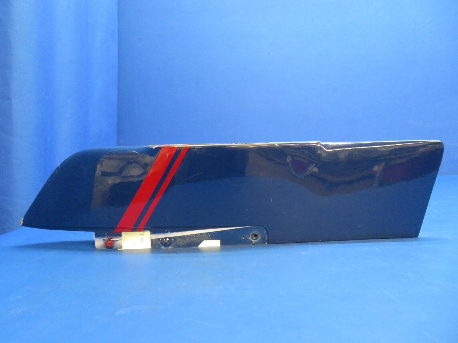 Piper Aerostar 602P Vertical Stabilizer Tip Assy P/N 220021-503 (0123-633)