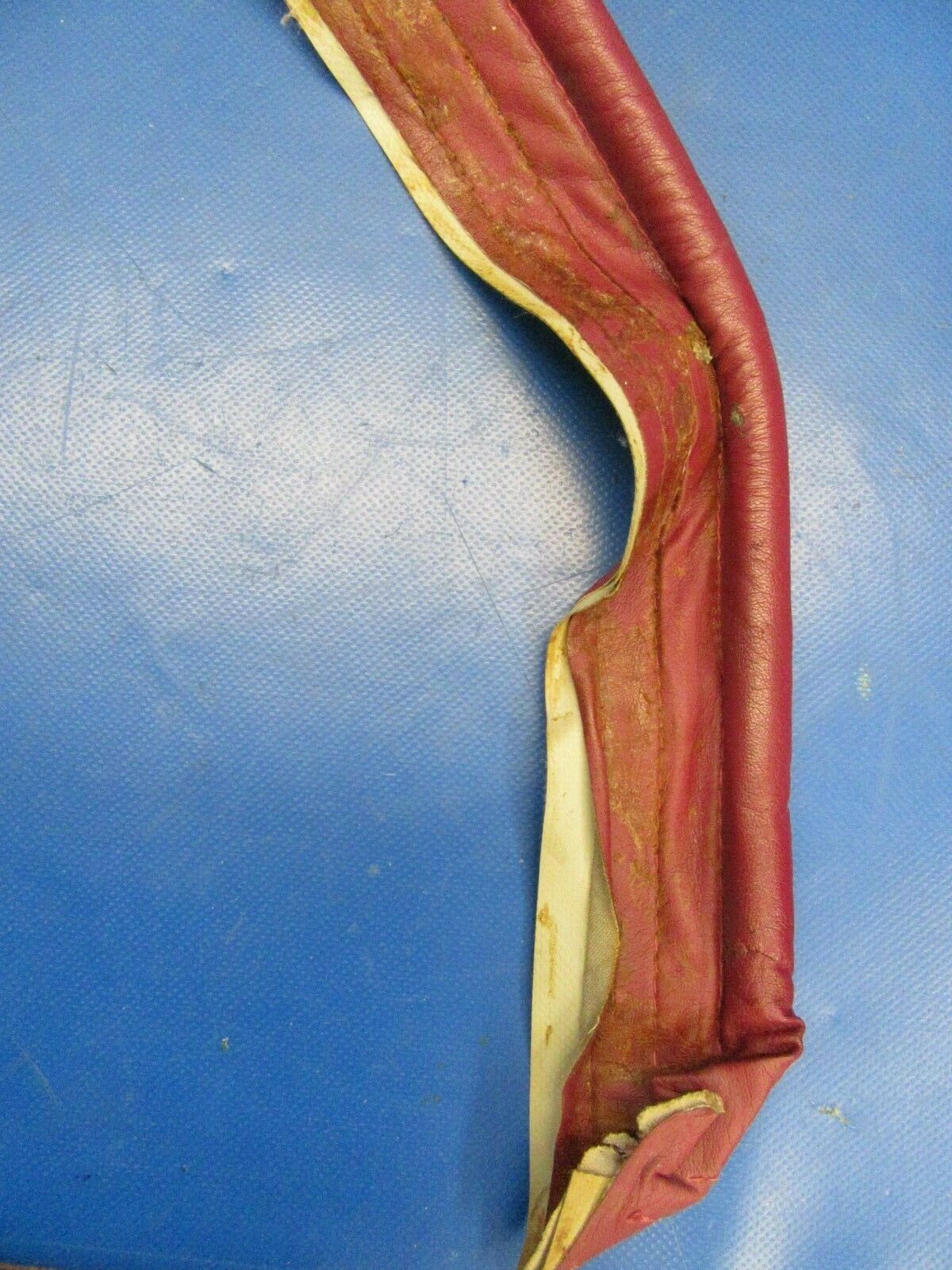 Piper PA-24-250 Comanche Baggage Door Windlace Seal Maroon (1219-65)