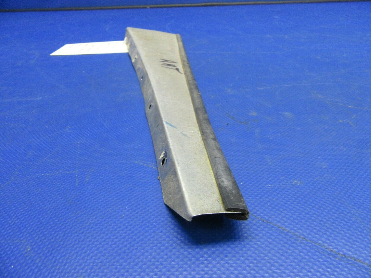 1956 Cessna 182 Stabilizer Seal Upper RH P/N 0732102-8 (0821-632)