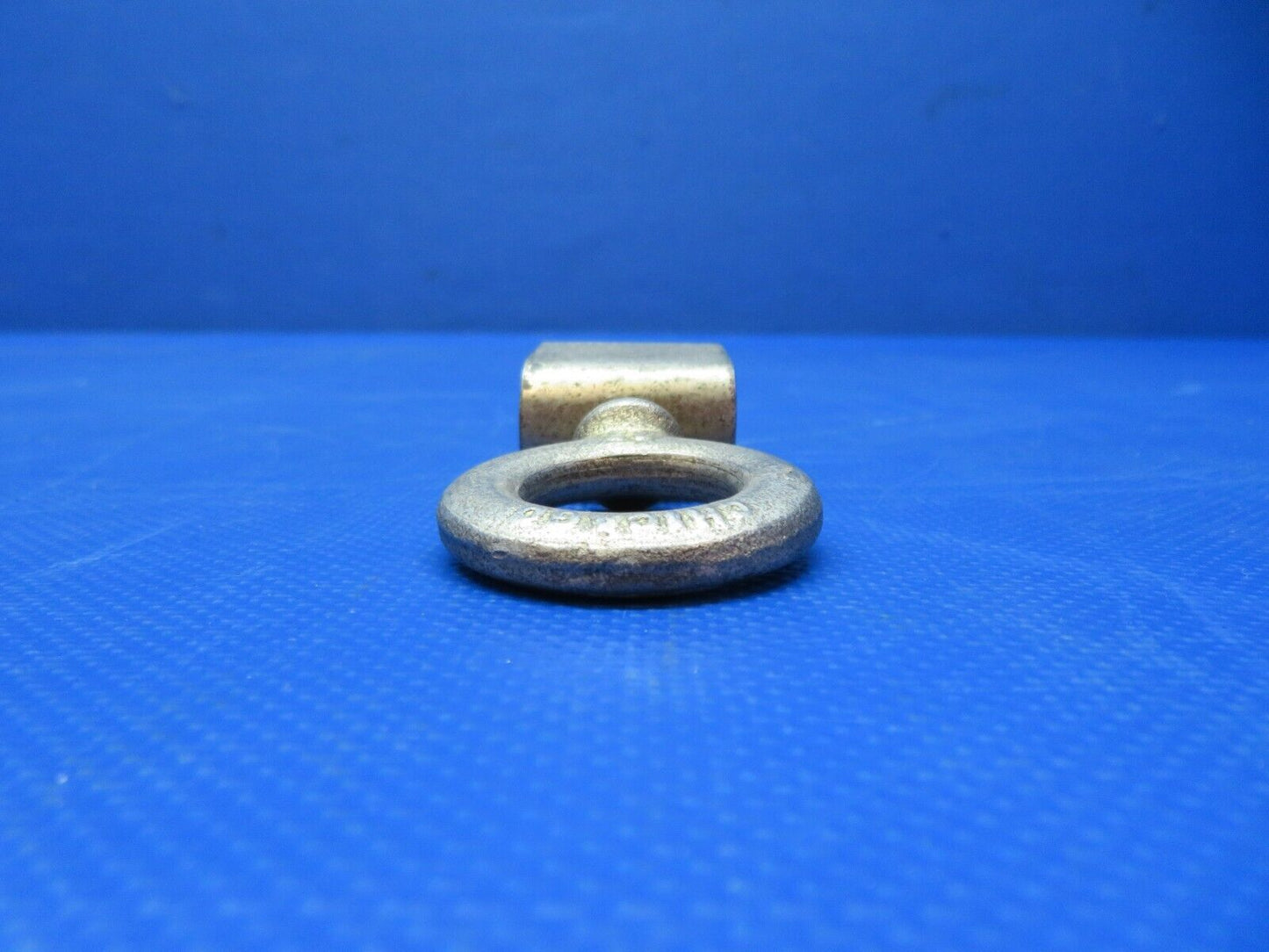 Cessna 401 / 401A Cargo Tie Down Slide Assy P/N 0711121-2 (0124-100)