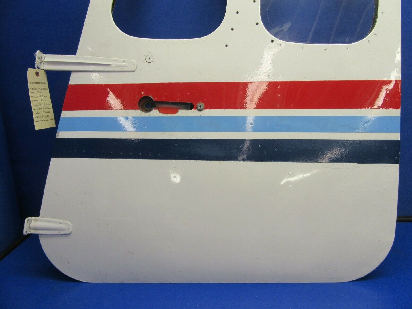 Cessna P210N Cabin Door Structure w / Hinges NO KEY 2117101-201 (0521-308)