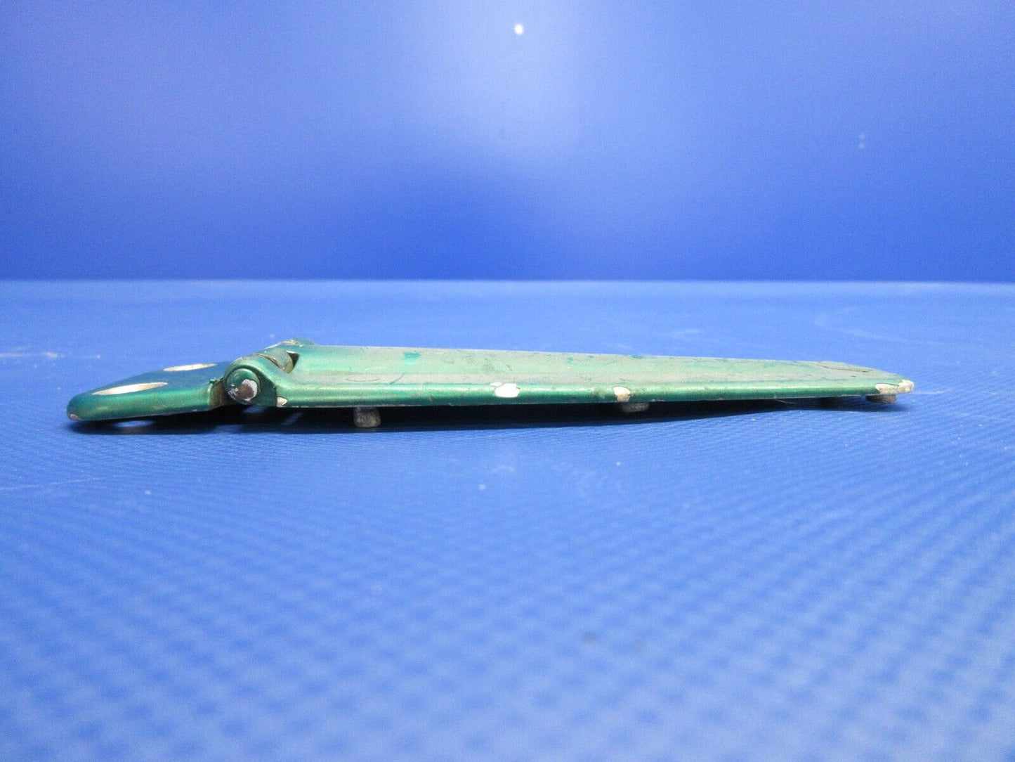 Cessna 150 Lower Cabin Door Hinge Assy RH P/N 0413426 (0224-1169)
