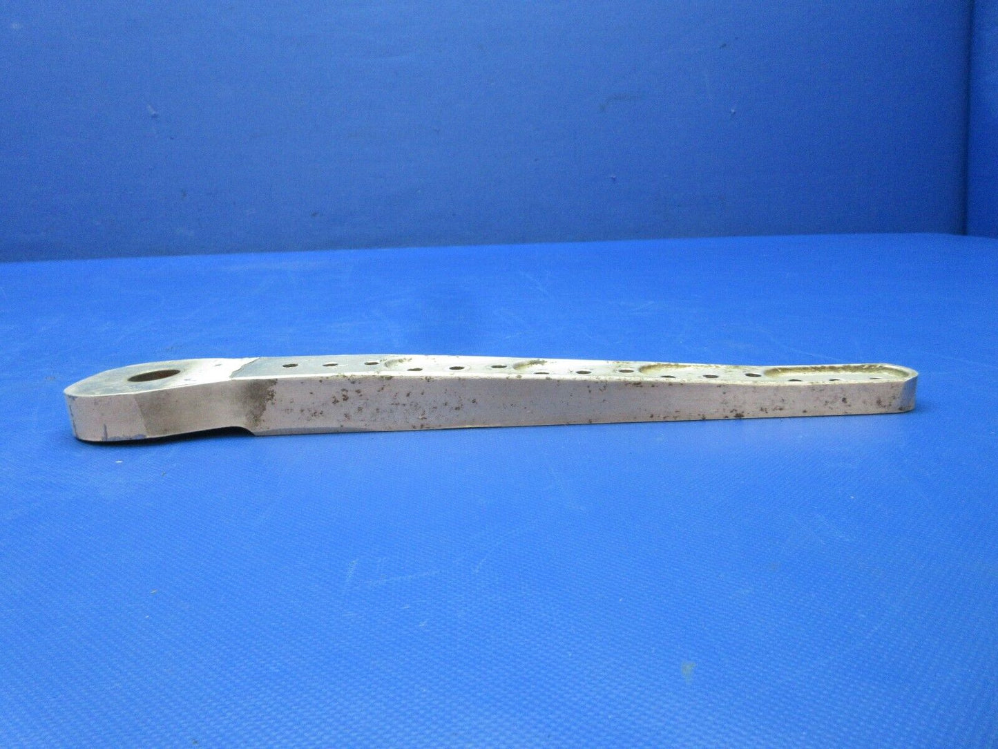Early Cessna 210 Fitting Assy Wing Spar P/N 1210102-11 (0124-1488)
