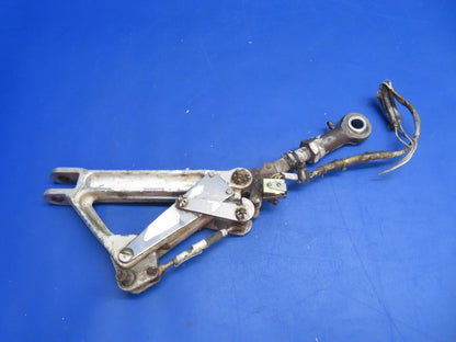 Piper PA-34-200T Seneca II LH Truss Main Gear w/ Switch P/N 78721-02 (0223-907)