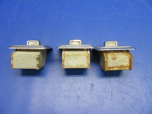 Beech Baron 95-B55 Ash Tray P/N 2A20580 LOT OF 3 (1121-356)