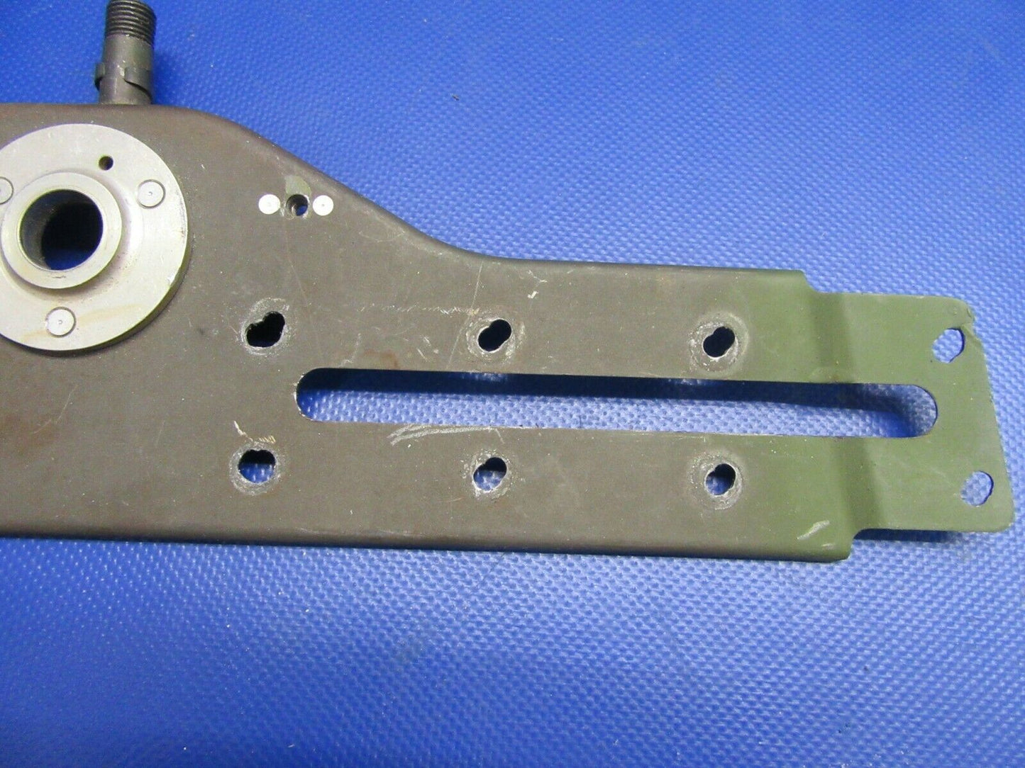 Cessna 210 / P210N Mounting Plate Cabin Door 2117117-1 (0521-311)
