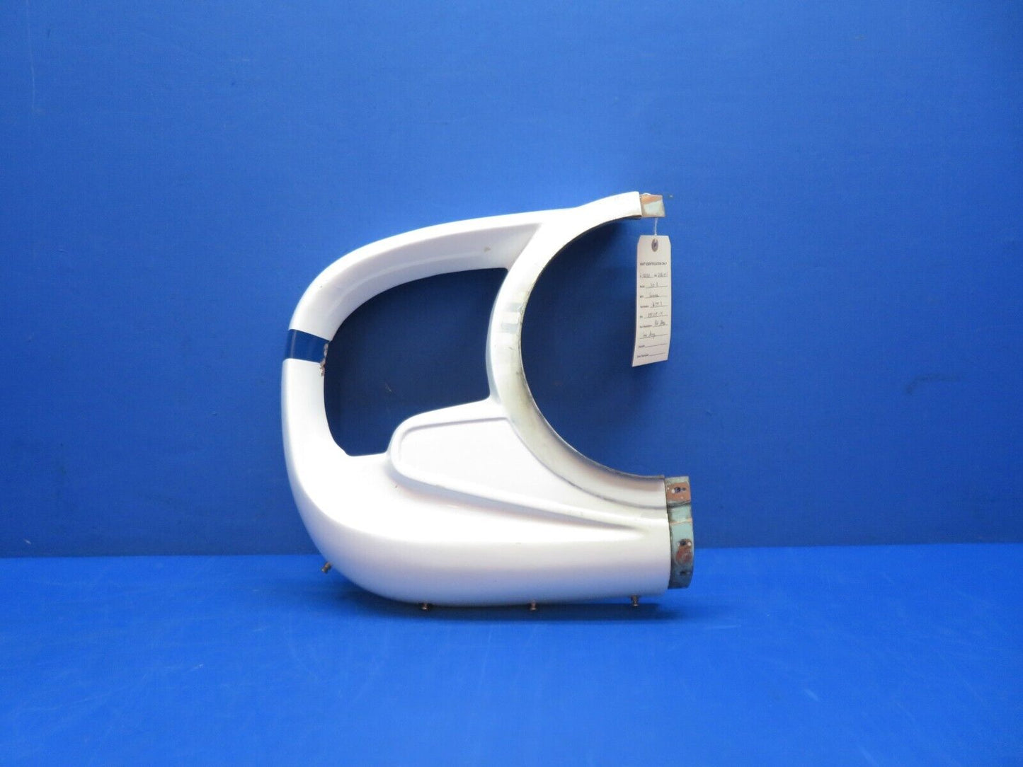 Cessna 310 / 310Q RH Nose Cap Assy P/N 0851119-14 (0923-467)