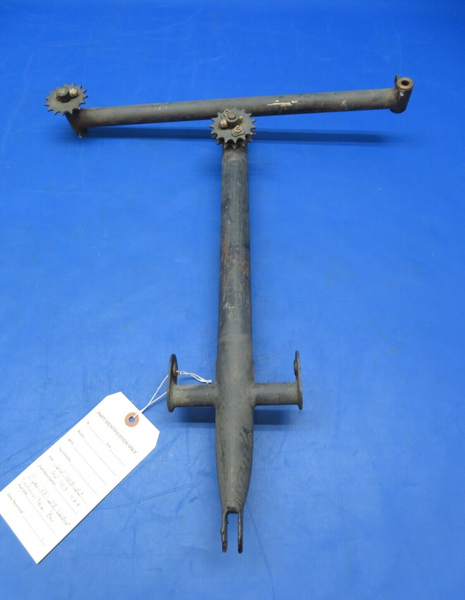 Piper PA-28 Control Column Tee Bar P/N 62703-33 (0723-375)