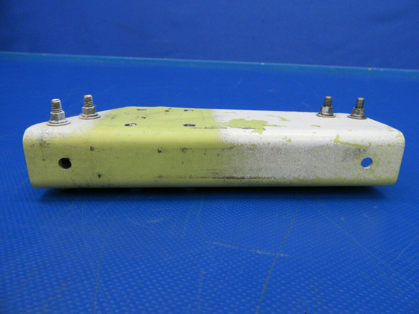 Beech Bonanza A36 Bracket Fuselage AFT P/N 002-440025-7 (0719-01)