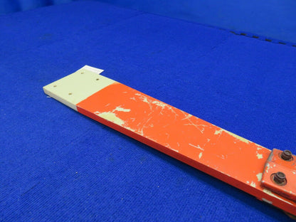 Grumman AA1A Main Landing Gear Strut LH w Axle P/N 701055-1, 701042-1 (0322-421)