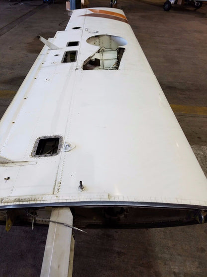 1972 Beech A-24R Sierra Right Wing (0516-147)