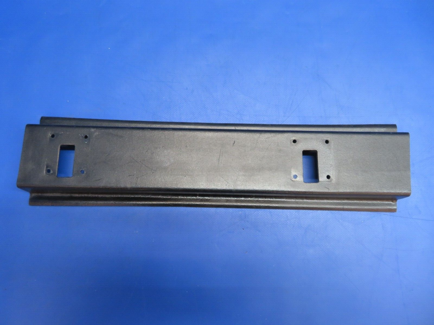 Piper PA-34-200T Channel Seat Trim FWD & AFT LH & RH P/N 79681-02 (0323-502)