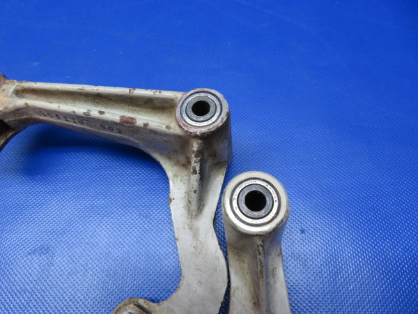 Early Cessna 310 RH MG Idler & Rock Arm Bellcrank Assy P/N 0841104-4 (1223-226)