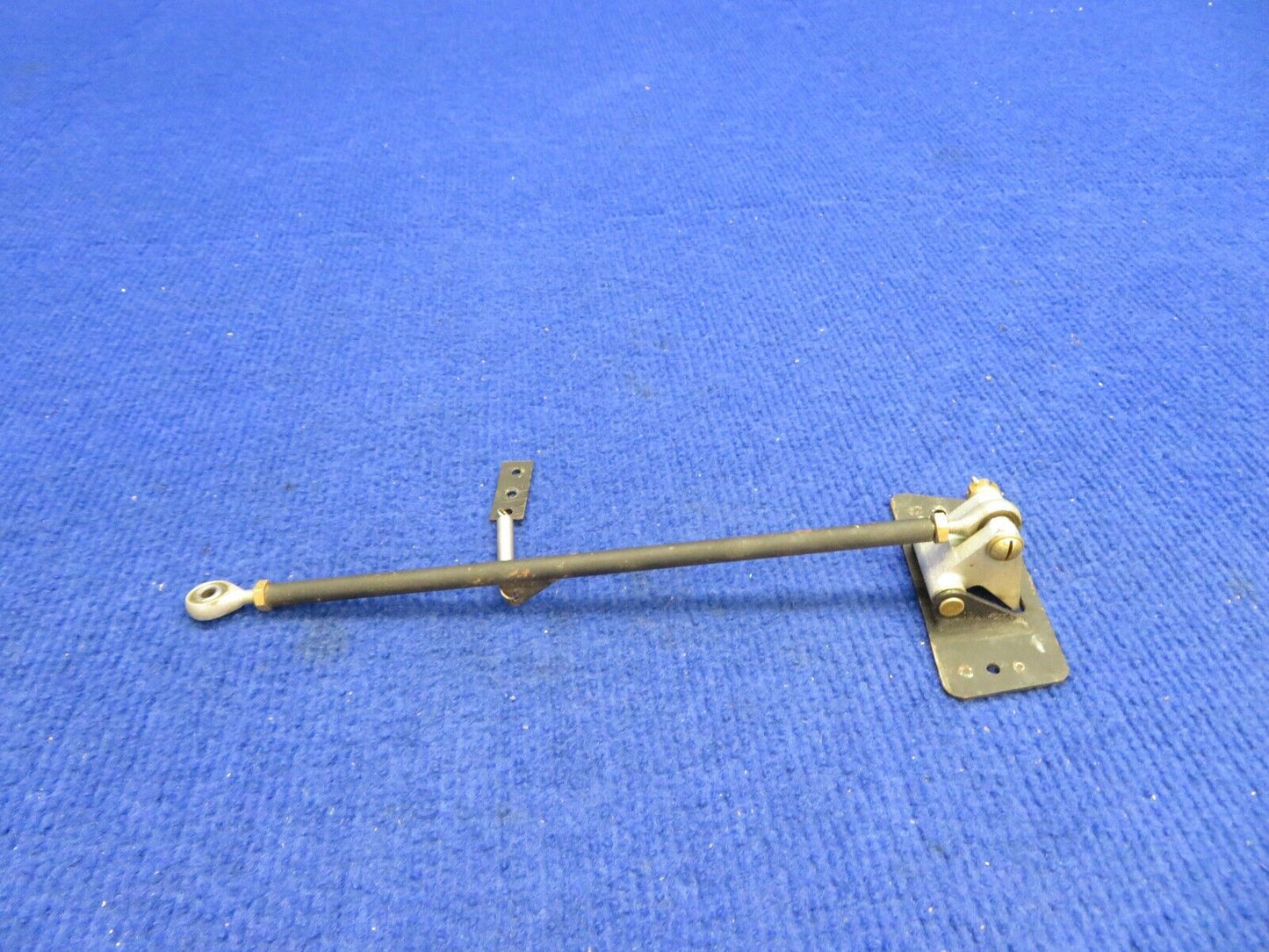 Piper Tomahawk PA-38-112 Door Latch Rod Assembly P/N 77514-04 (0422-315)