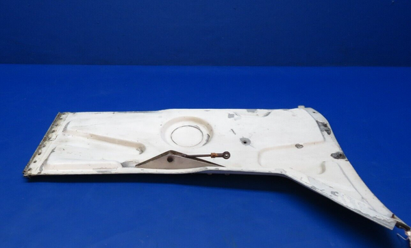 Cessna 401 Main Gear Door RH OTBD P/N 0826002-203, 0826002-209 (0523-230)