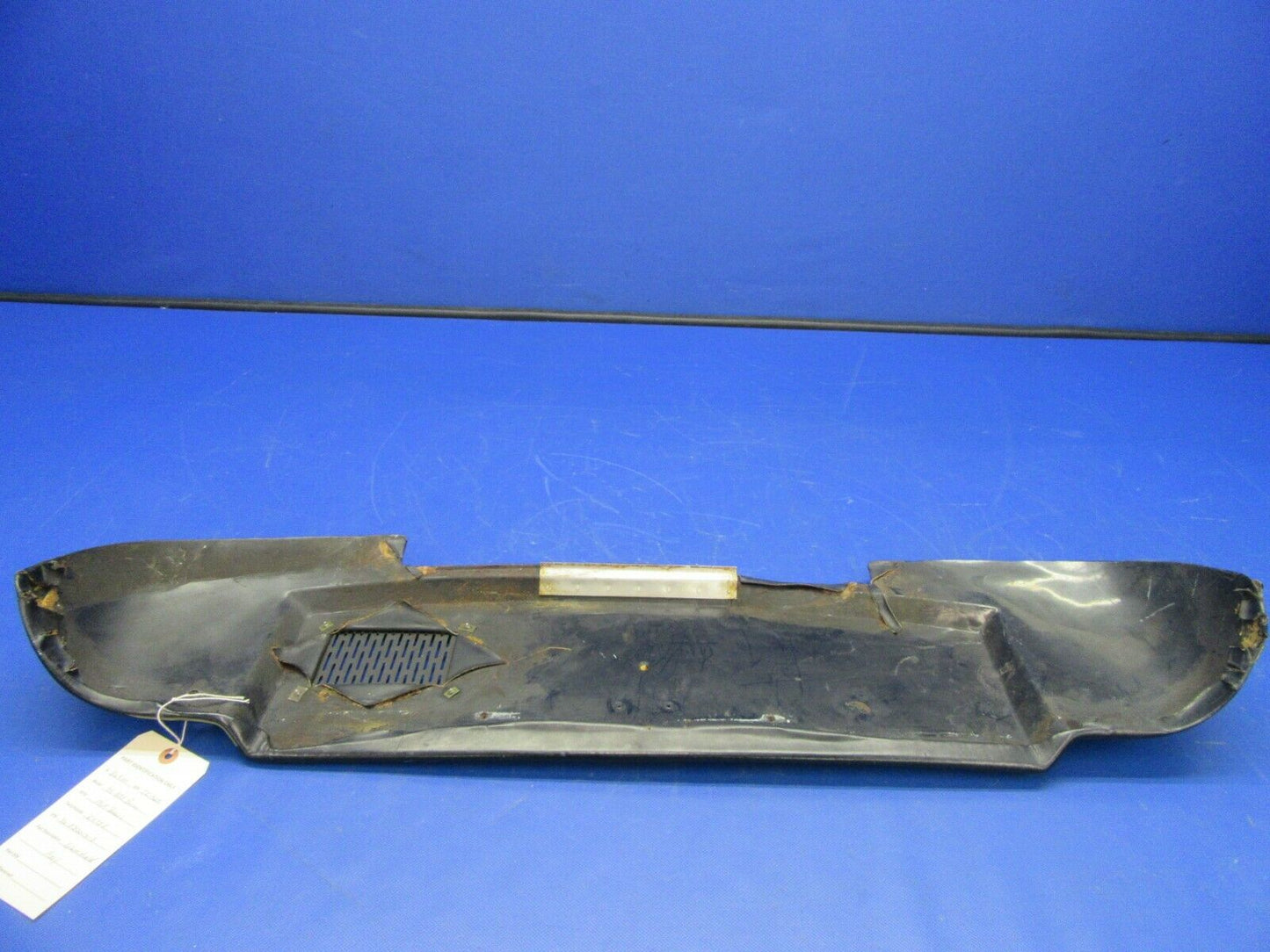 Beech Baron 95-B55 Glare Shield Assembly P/N 96-530013-5 (1121-323)