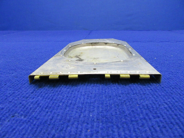 Beech Baron 95-B55 Fuel Cell Door / Liner Access LH 95-110014-653 (1121-560)