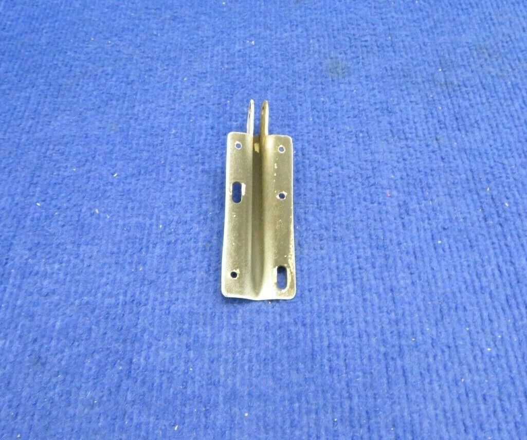 Piper Tomahawk PA-38-112 Door Hinge P/N 77510-02 (0422-314)