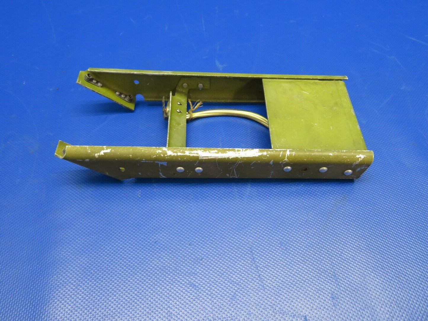 Piper PA-32R-300 Lance Engine Control Mount Assy P/N 69324-003 (0121-189)