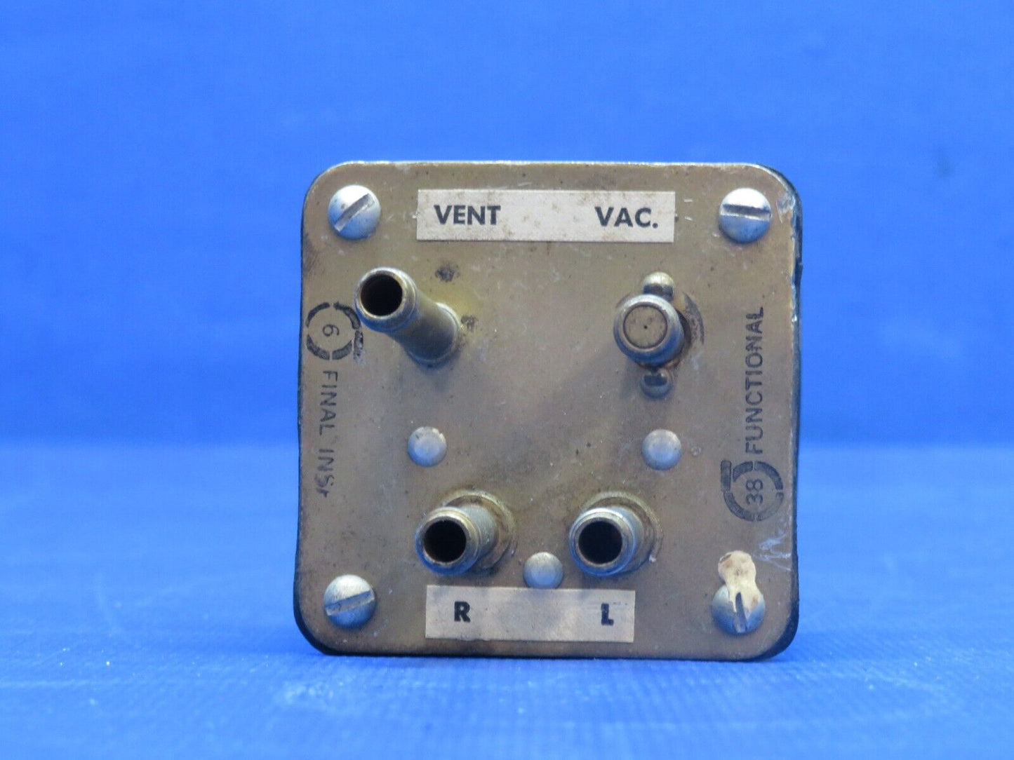 Airborne Gyro Suction Indicator P/N 1G5-4 (0124-1177)