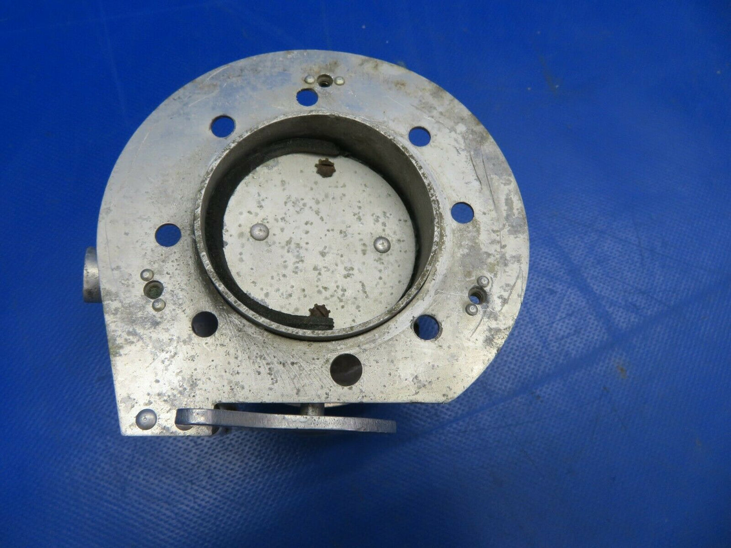 Piper PA-32RT-300 Lance II Vent FWD LH P/N 68416-00, 68416-000 (0620-302)