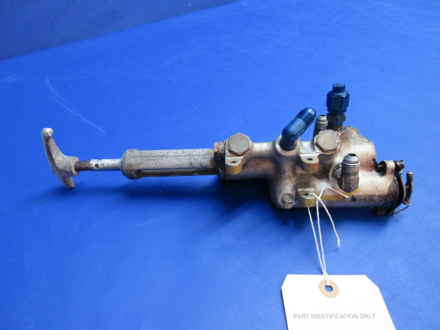 Beech C-35 Bonanza Fuel Unit P/N 35-924065 CORE (1023-779)