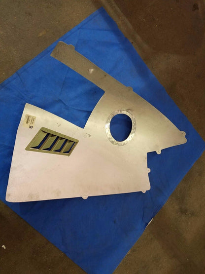 Cessna 206 Stationair Skin Assy LWR Cowl RH P/N 1213660-10 NOS (0516-01)