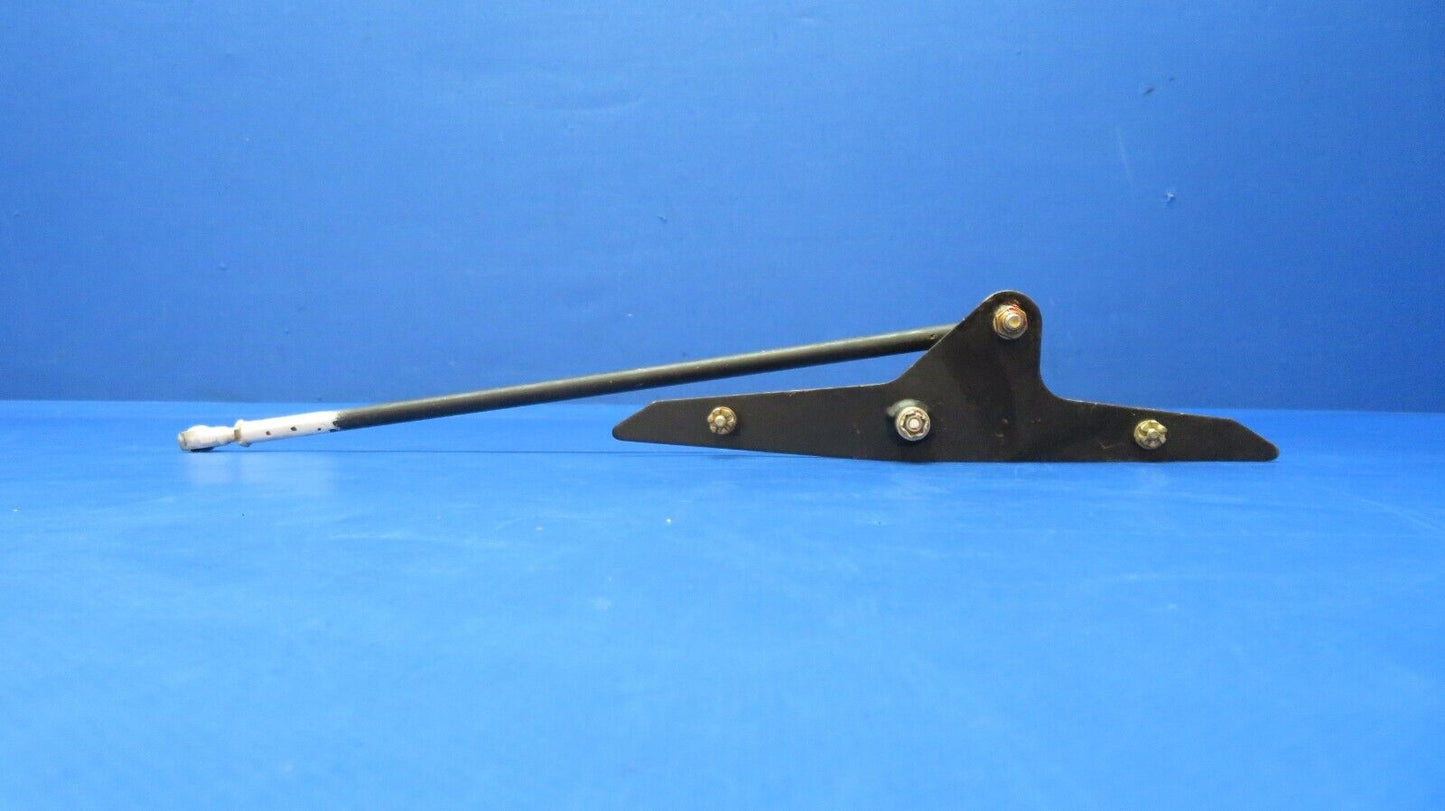 Piper PA-28 Aileron Bellcrank P/N 62771-00 (0523-890)