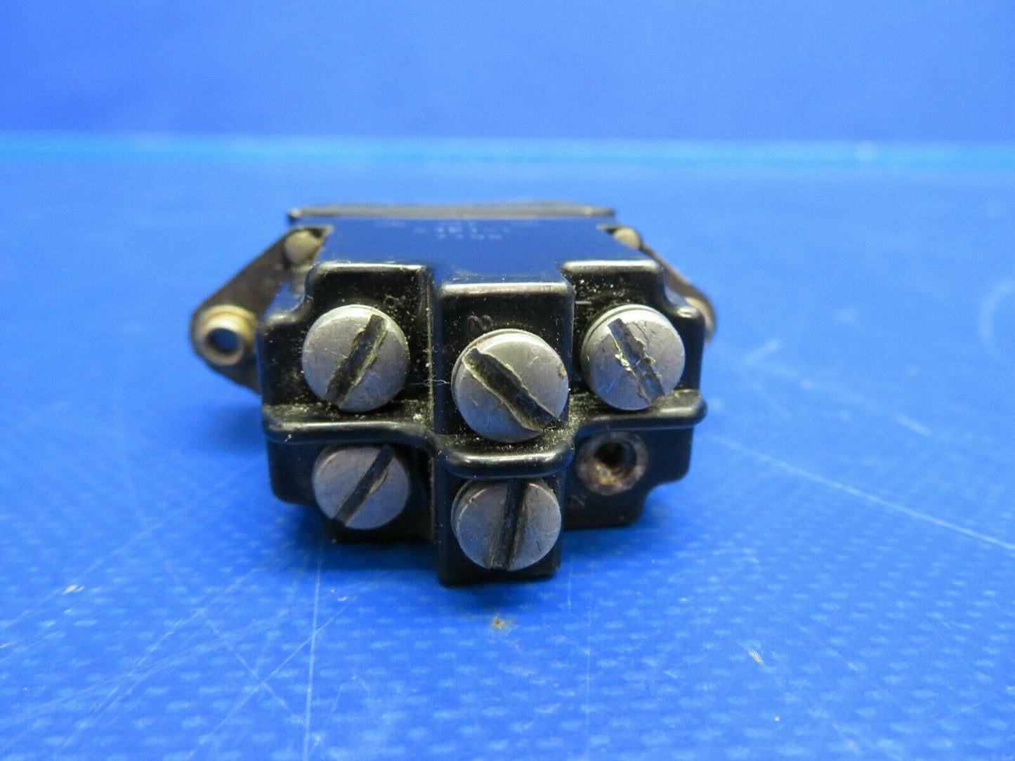 Aircraft Rocker Switch 15A-125 or 250VAC P/N 2TP1-1 (0720-848)