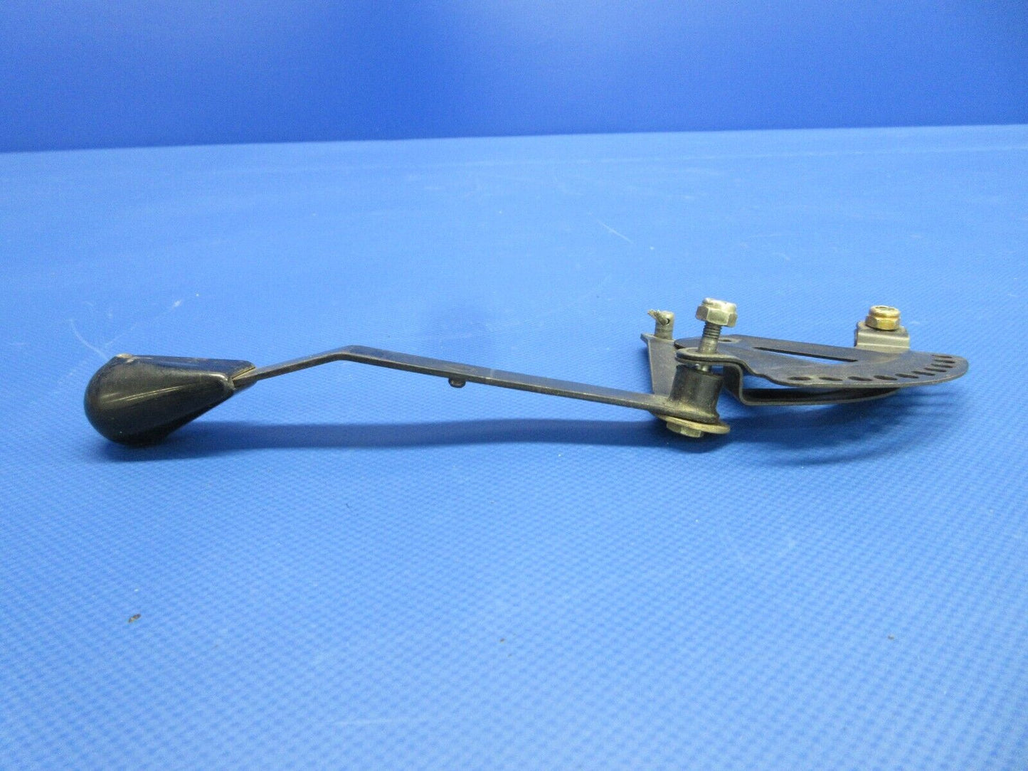 Cessna 210 Cowl Flap Lever Assy P/N 2113253-1 (0124-1424)