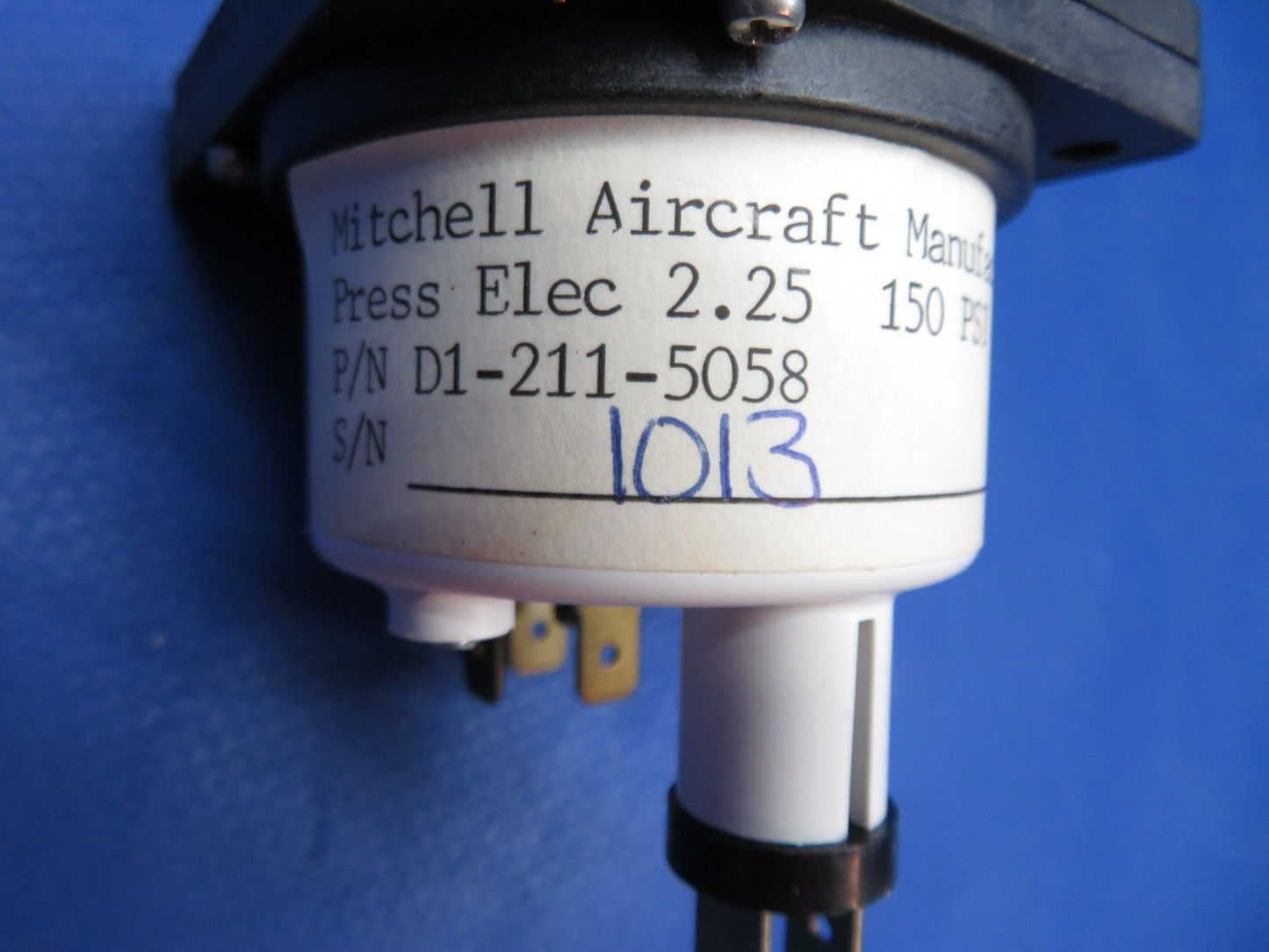 Aircraft Instruments Man Cave / Decoration LOT OF 9 (0923-481)