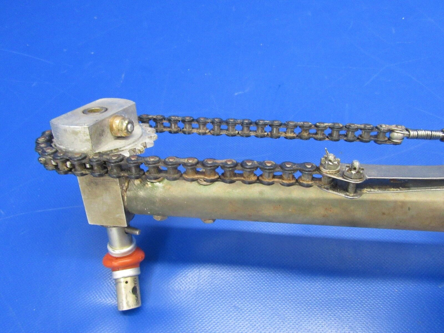 Beech B-24R Sierra Weld Assy Control Column LWR P/N 169-524060-3 (0618-365)