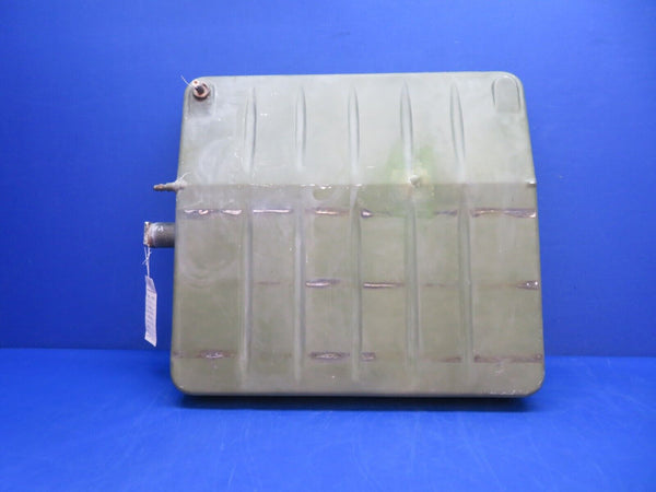 Early Cessna 172 RH Fuel Tank P/N 0592300-5 (0823-474)