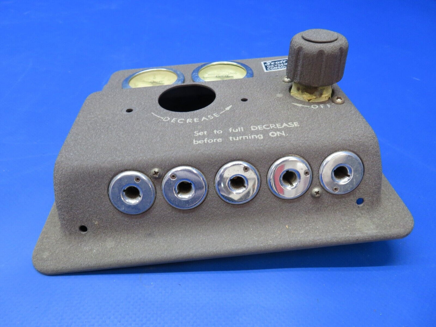 Cessna 310 Scott 8800 Oxygen Console Incomplete (1122-415)