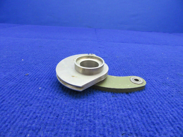 Cessna 310 Bellcrank Nose Retraction w/ Pulley 0843400-117, 0811908-1 (1221-365