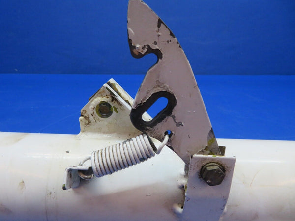 Lake LA-4-200 LH Main Gear Leg Assy P/N 1-4100-7 (0123-508)